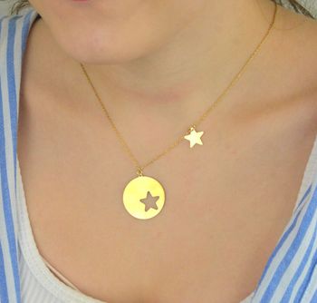 Stylowy naszyjnik srebrny pozłacany z motywem kółka i gwiazdki od Dall’Acqua. Modna biżuteria premium z kolekcji BOHO ROMANCE. Sprawdź w autoryzowanym sklepie! (1).JPG